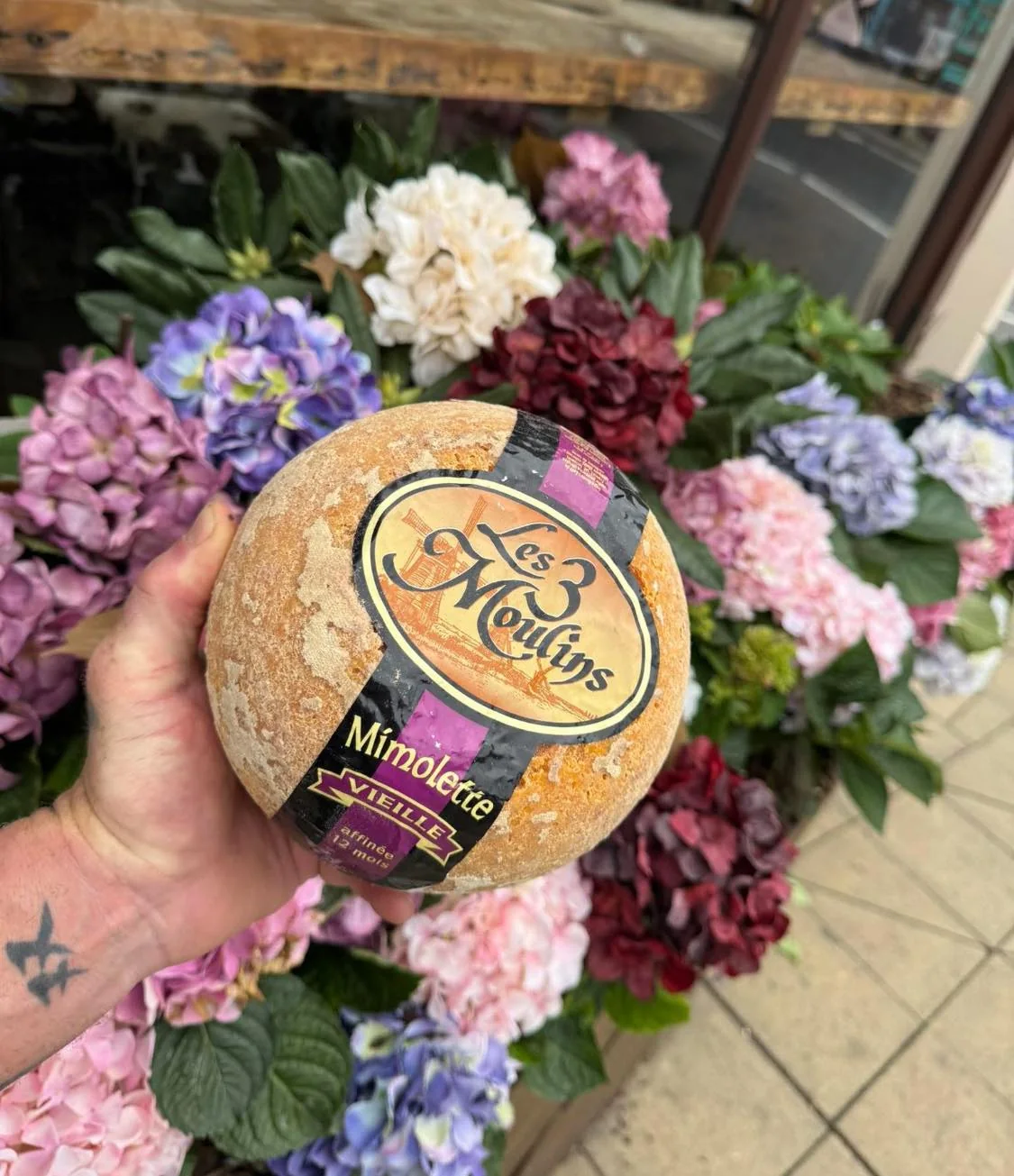 A whole Les 3 Moulins Mimolette Vieille